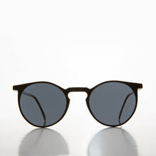 Load image into Gallery viewer, Weightless Round Vintage Sunglasses - Bubba
