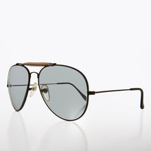 Load image into Gallery viewer, Pilot Sunglasses with Transition Lenses - Bud
