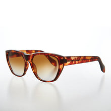 Load image into Gallery viewer, Angular Rectangle Unisex Vintage Sunglass - Carol
