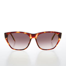 Load image into Gallery viewer, Angular Rectangle Unisex Vintage Sunglass - Carol
