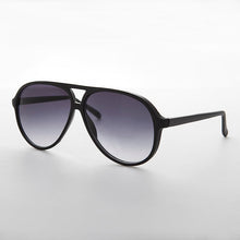 Load image into Gallery viewer, Large Frame Pilot Vintage Sunglass with Gradient Lens - Champ

