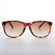 Load image into Gallery viewer, Classic Round 80s Vintage Sunglass - Clark
