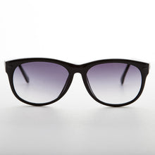 Load image into Gallery viewer, Classic Round 80s Vintage Sunglass - Clark
