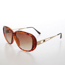 Load image into Gallery viewer, Large Women's Glamorous Vintage Deadstock Sunglass - Connie
