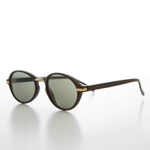 Load image into Gallery viewer, Oval Sunglass with Gold Accents Key Hole Bridge - Cooper
