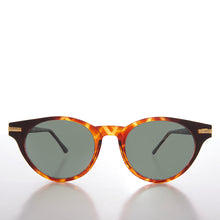 Load image into Gallery viewer, Round Horn Rim Retro Sunglasses - Croft
