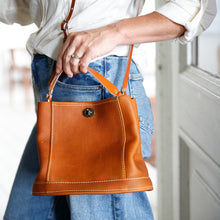 Load image into Gallery viewer, Sierra Convertible Handbag - USA Made
