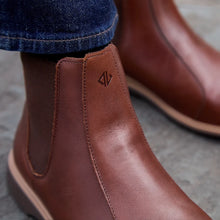 Load image into Gallery viewer, The Chelsea (Chestnut)
