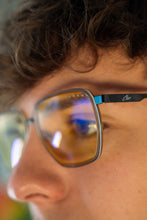 Load image into Gallery viewer, Clix Sunglasses
