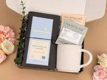 Load image into Gallery viewer, Corporate Gift Box for Employees
