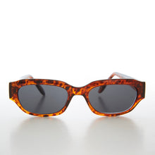 Load image into Gallery viewer, Mod Bold Rectangular Unisex Stylish Sunglasses - Dana
