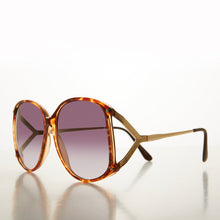 Load image into Gallery viewer, Boho Sunglasses with Gold Temples - Ebbe
