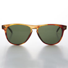 Load image into Gallery viewer, Sporty Racer Vintage Sunglass with Keyhole Bridge - Elvin

