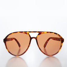 Load image into Gallery viewer, Classic Pilot Sunglasses With Copper Lens - Flores
