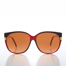 Load image into Gallery viewer, Women's Large Vintage Sunglass With Copper Lens - Frieda
