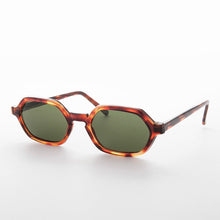 Load image into Gallery viewer, Hexagon Shaped Vintage Sunglass - Frisco
