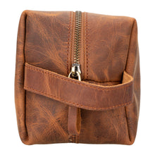 Load image into Gallery viewer, Eve Leather Dopp Kit, Large
