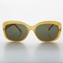 Load image into Gallery viewer, Square Retro Vintage Women's Sunglasses - Gwen
