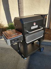 Load image into Gallery viewer, BBQ Boards®, Masterbuilt Gravity Series 1050 Side Board
