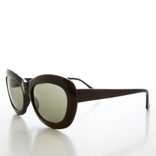 Load image into Gallery viewer, Large Cat Eye Women's Sunglass - Isla

