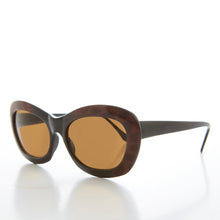 Load image into Gallery viewer, Large Cat Eye Women's Sunglass - Isla

