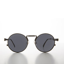 Load image into Gallery viewer, Round Gunmetal Metal Goth Steampunk Sunglass - Ivan 5
