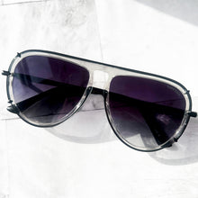 Load image into Gallery viewer, Ivy Luxe - Clear Black Tangle-Free Round Aviator Sunglasses
