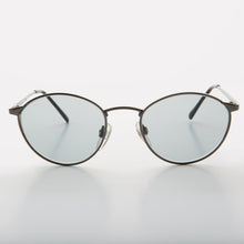 Load image into Gallery viewer, Classic Sunglass with Clear to Dark Transition Lenses - Jesse

