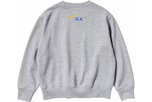 Load image into Gallery viewer, KAWS x Uniqlo Warhol Graphic 472951 Sweatshirt Gray
