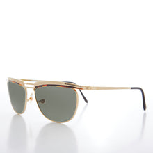 Load image into Gallery viewer, Unisex Gold Vintage 90s Sunglasses - Kilkea

