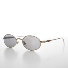 Load image into Gallery viewer, Oval 90s Vintage Sunglass with Intricate Temple - Kit
