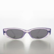 Load image into Gallery viewer, Edgy Rectangular Iridescent Vintage Sunglass - Kaile
