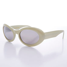 Load image into Gallery viewer, Curved Oval Cat Eye Vintage Sunglass - Lanie 2
