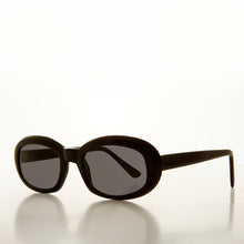 Load image into Gallery viewer, Mod 90s Oval Simple Sunglasses - Lilia
