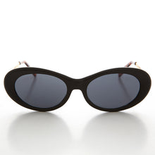 Load image into Gallery viewer, Oval Mod Punk Cateye 90s Vintage Sunglass - Loretta
