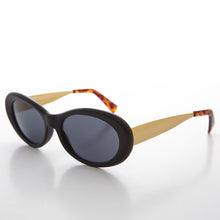 Load image into Gallery viewer, Oval Mod Punk Cateye 90s Vintage Sunglass - Loretta
