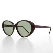 Load image into Gallery viewer, Large Oval Cat Eye Sunglass - Luxx
