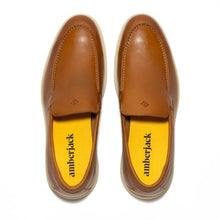 Load image into Gallery viewer, The Loafer (Honey &amp; Cream)
