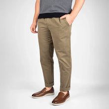 Load image into Gallery viewer, The Loafer (Chestnut &amp; Cream)
