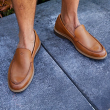 Load image into Gallery viewer, The Loafer (Honey)
