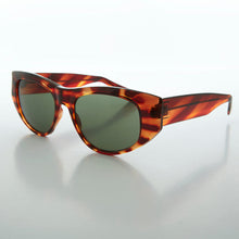 Load image into Gallery viewer, Rectangular Frame Cat Eye Vintage Sunglass  - Marion
