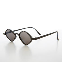 Load image into Gallery viewer, Diamond Shape Vintage Sunglasses - Marvel
