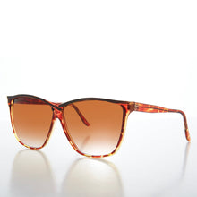 Load image into Gallery viewer, Classic Full Coverage Women's Sunglasses - Mitzy
