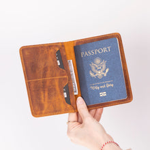 Load image into Gallery viewer, Viaggio Leather Passport Wallet
