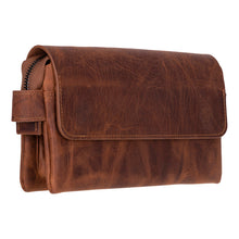 Load image into Gallery viewer, Prestige Leather Clutch Bag
