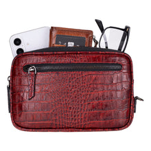 Load image into Gallery viewer, Noma Leather Clutch Bag
