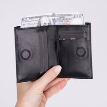 Load image into Gallery viewer, Niagara Leather Men's Wallet
