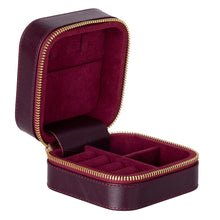 Load image into Gallery viewer, Amanda Leather Jewelry Box, Medium
