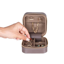 Load image into Gallery viewer, Amanda Leather Jewelry Box, Medium

