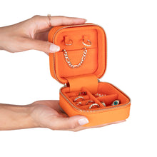 Load image into Gallery viewer, Amanda Leather Jewelry Box, Medium

